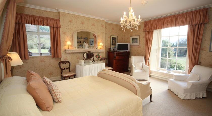 Glangrwyney Court photo 5