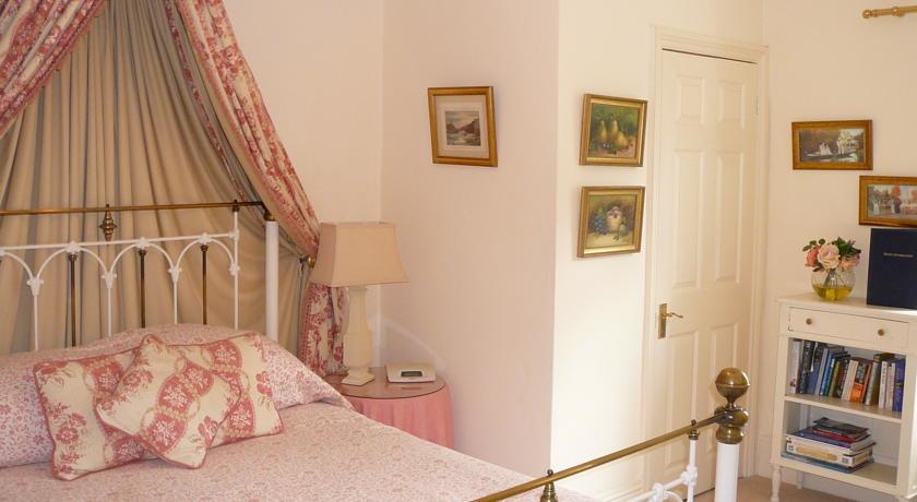 Glangrwyney Court photo 4