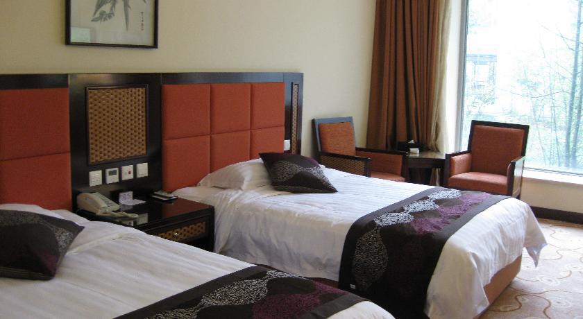 Huasheng Hot Spring Hotel photo 5