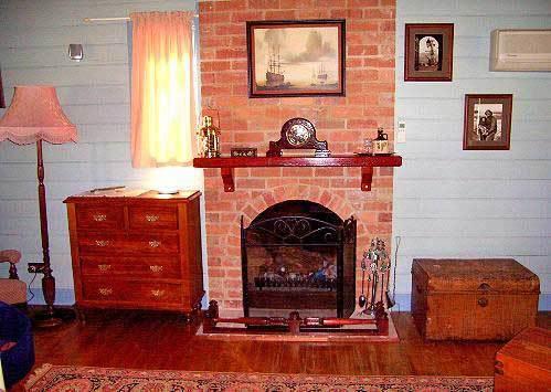 COLBY COTTAGES, WOORAGEE NEAR BEECHWORTH photo 5