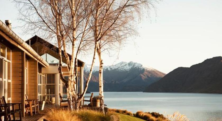 Whare Kea Lodge & Chalet- Wanaka photo 2