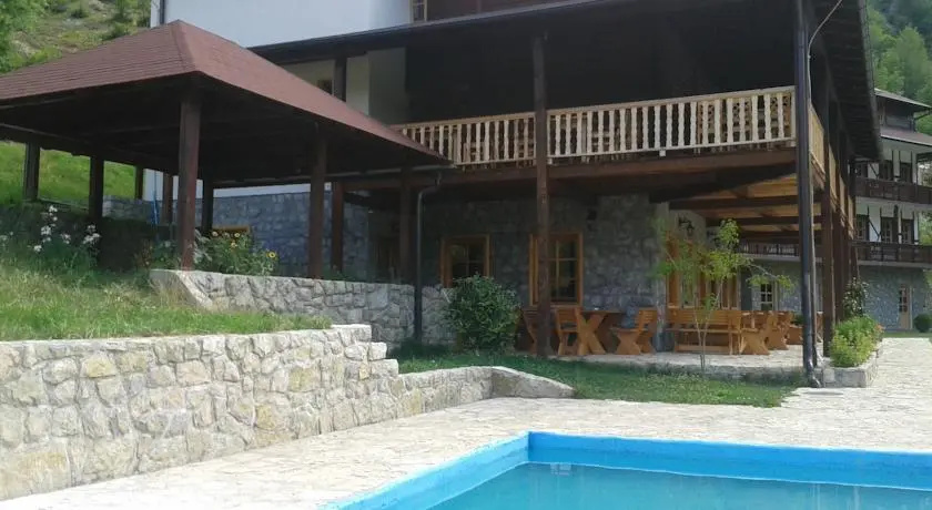HOTEL & CAMPING Etno Selo Vrelo photo 5