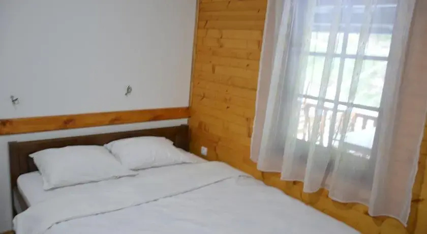HOTEL & CAMPING Etno Selo Vrelo photo 2