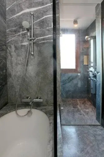 The Swan Suites photo 2