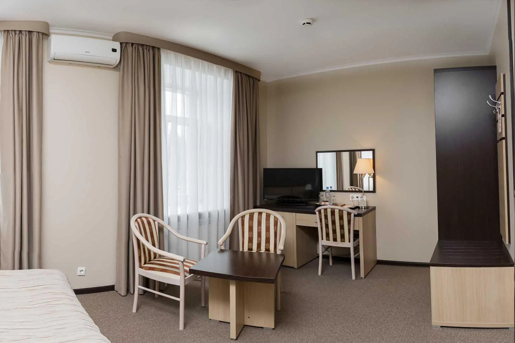 Grand Hotel East photo 5