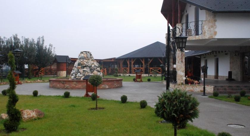 Pension La Taticu photo 2