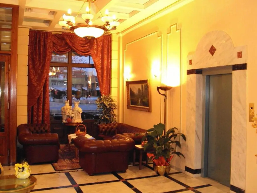 Astoria Hotel Traditional