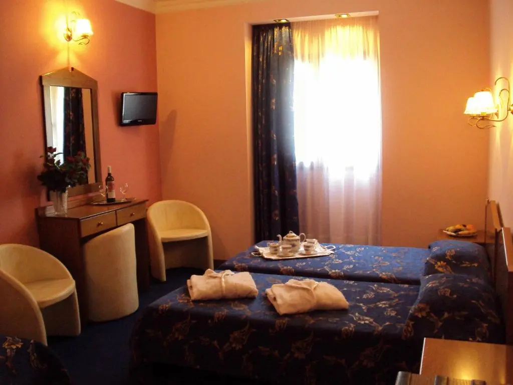 Astoria Hotel Traditional photo 4