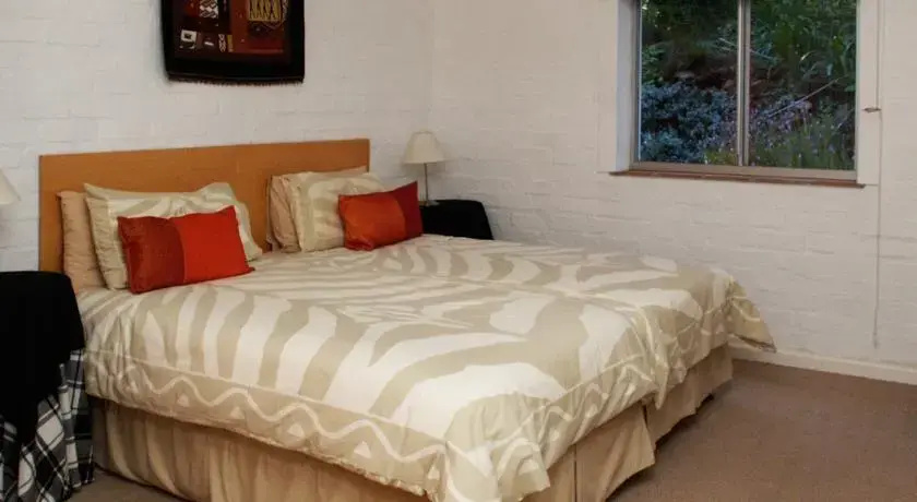 Sunbird Mountain Retreat photo 2