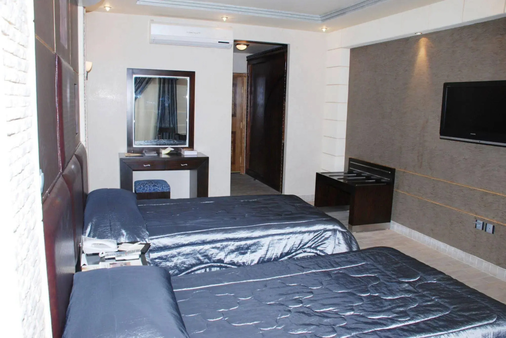 White Palace Hotel photo 4