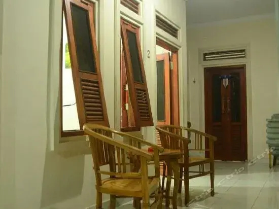 Warung Coco Poppies 2 photo 2