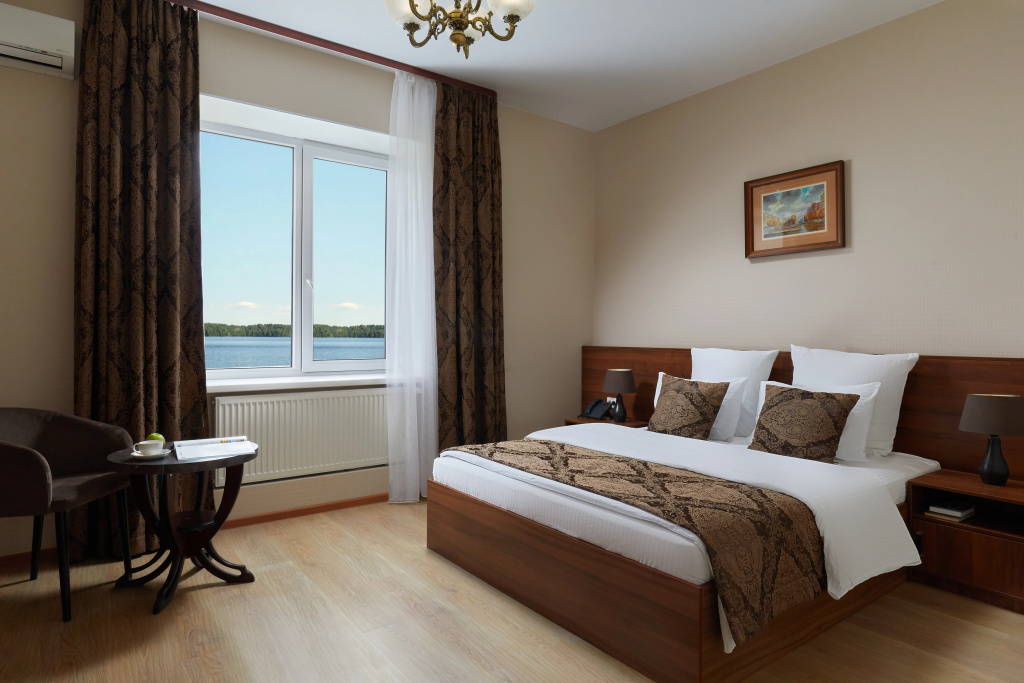 Saint Lake Hotel photo 5