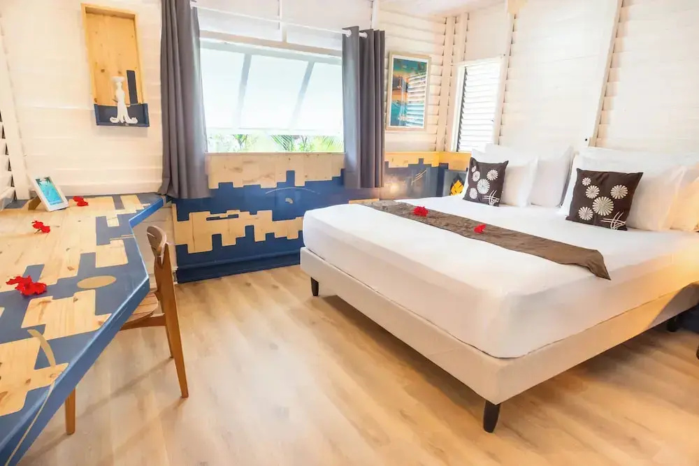 Opoa Beach Hotel photo 4
