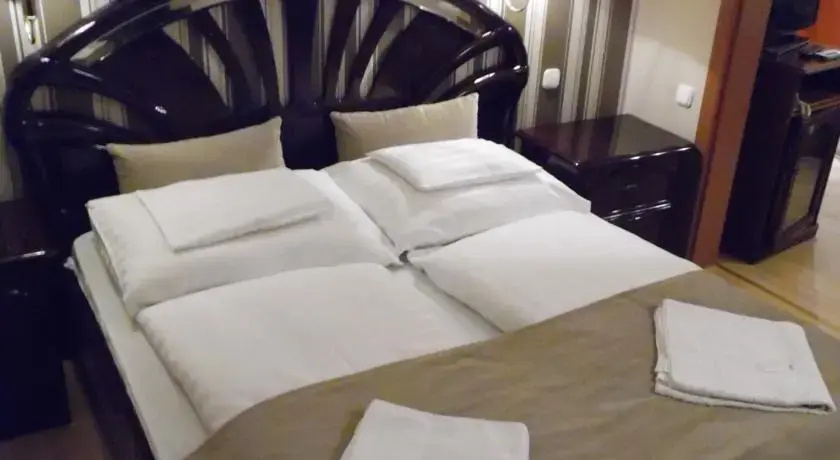 Hotel Continent photo 3
