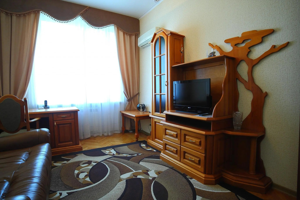 Hotel Oktyabrskaya photo 3