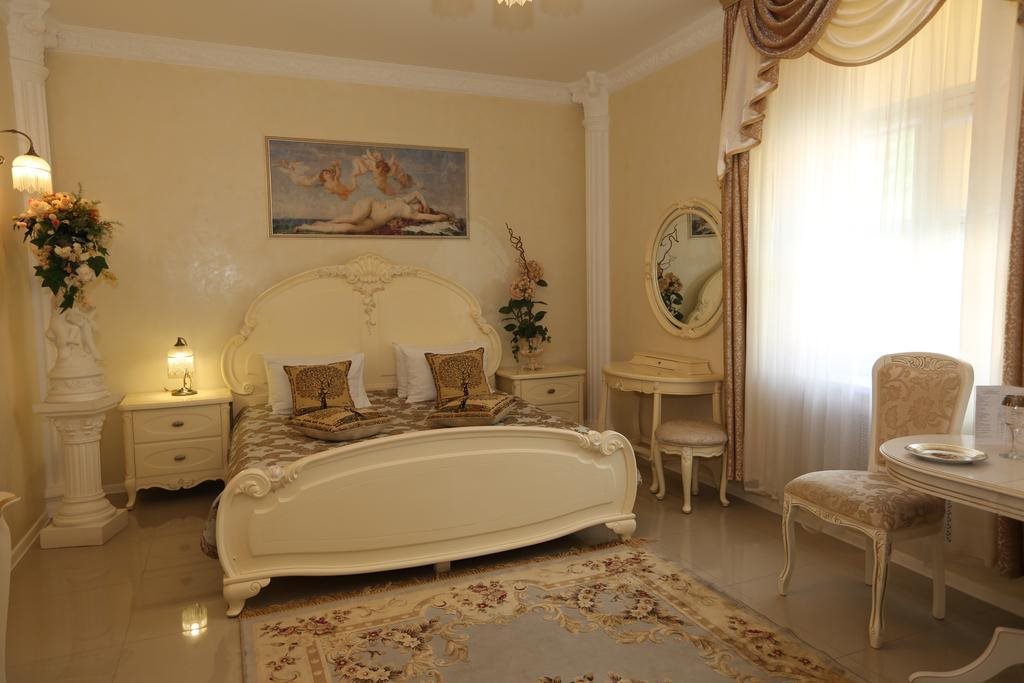 Romani Hotel