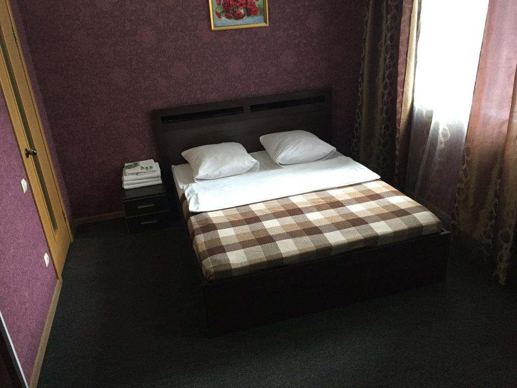 Avenue Hotel photo 3